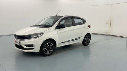 2021 Tata Tiago XZ Plus Dual Tone