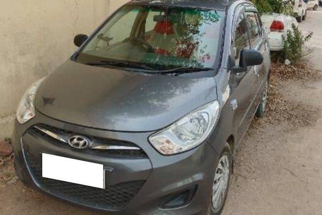 Hyundai i10 Magna 1.1L Second-hand 2014 Hyundai i10 Magna 1.1L for sale in Hyderabad