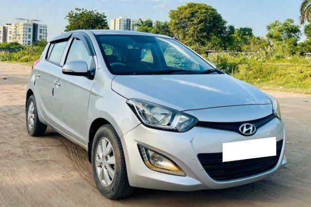 Hyundai i20 Sportz 1.2 Second-hand 2014 Hyundai i20 Sportz 1.2 for sale in Vadodara