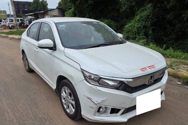 Honda Amaze वीएक्स CVT पेट्रोल Second-hand 2020 Honda Amaze वीएक्स CVT पेट्रोल for sale in Gandhinagar