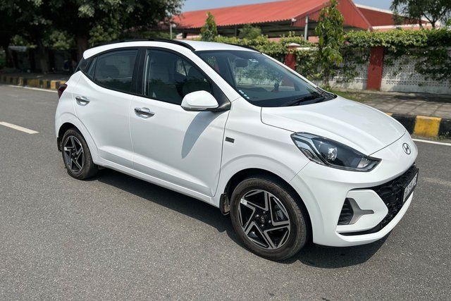 Second-hand 2026 Hyundai Grand i10 Nios Sportz Opt AMT for sale in New Delhi