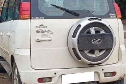 2013 Mahindra Quanto C8