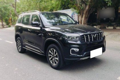 2024 Mahindra Scorpio N Z8L डीजल AT 2023-2025