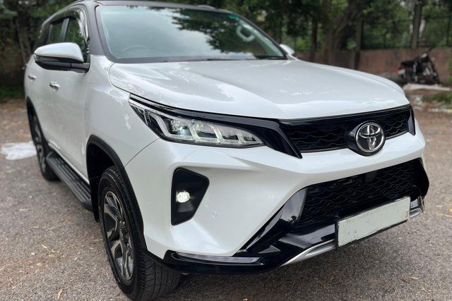 Second-hand 2025 Toyota Fortuner Legender 4x2 AT for sale in New Delhi
