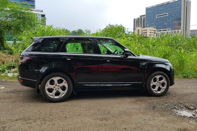 Second-hand 2021 Land Rover Range Rover Sport 2.0 Petrol HSE for sale in Mumbai
