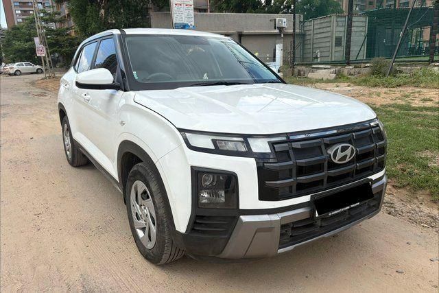 Hyundai Creta EX Diesel Second-hand 2025 Hyundai Creta EX Diesel for sale in Ahmedabad