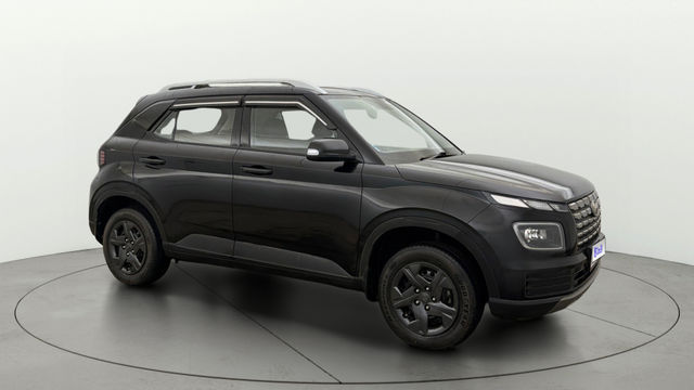 Second-hand 2023 Hyundai Venue एसएक्स for sale in Gurgaon