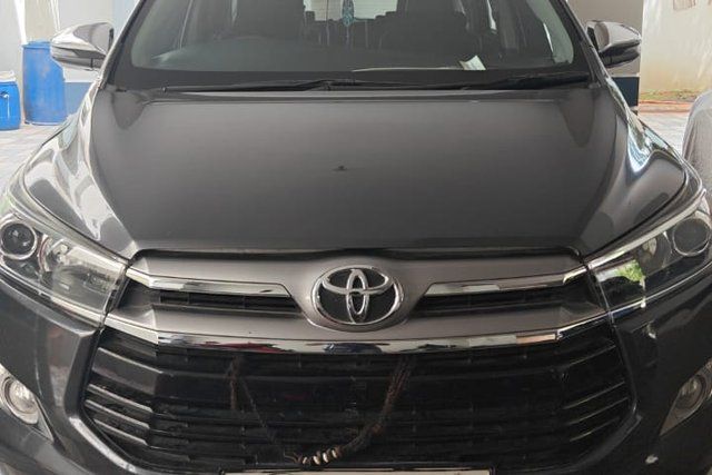 Toyota Innova Crysta 2.4 जेडएक्स MT बीएस4 Second-hand 2018 Toyota Innova Crysta 2.4 जेडएक्स MT बीएस4 for sale in Hyderabad