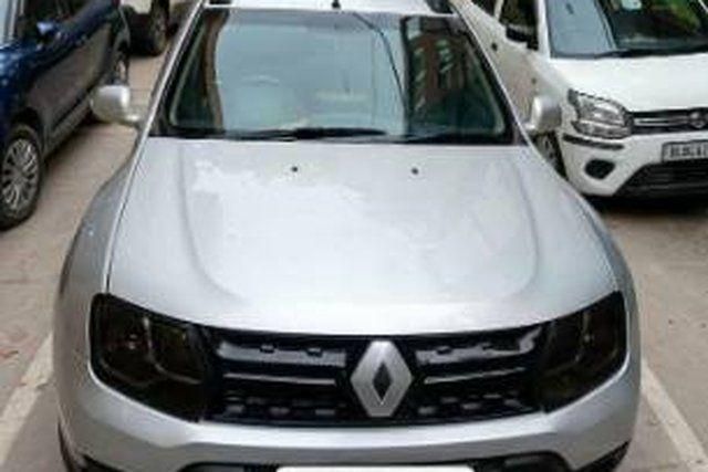 Renault Duster Petrol RXS CVT Second-hand 2018 Renault Duster Petrol RXS CVT for sale in New Delhi