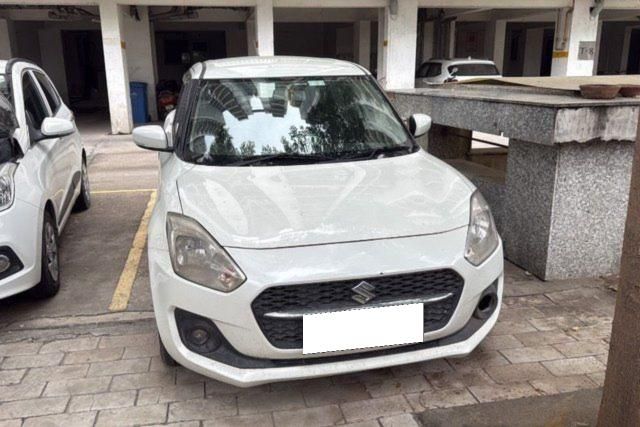 Maruti Suzuki Swift वीएक्सआई AMT बीएस6 Second-hand 2021 Maruti Suzuki Swift वीएक्सआई AMT बीएस6 for sale in Ludhiana
