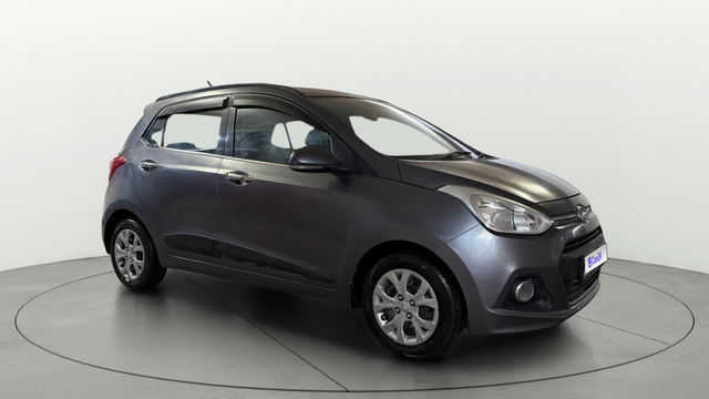 Second-hand 2015 Hyundai Grand i10 स्पोर्टज़ for sale in New Delhi
