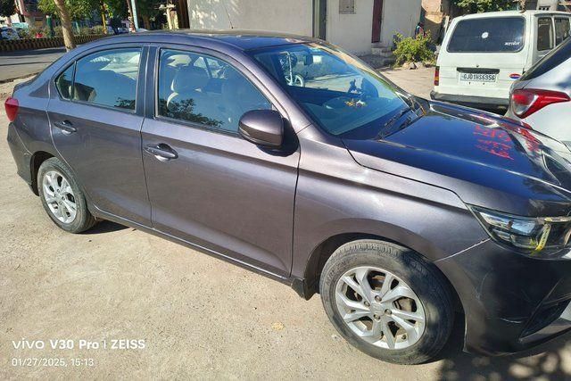 Honda Amaze एस रेनफोर्स्ड पेट्रोल बीएस4 Second-hand 2019 Honda Amaze एस रेनफोर्स्ड पेट्रोल बीएस4 for sale in Rajkot