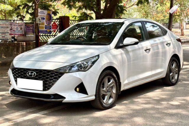 Hyundai Verna एसएक्स डीजल Second-hand 2022 Hyundai Verna एसएक्स डीजल for sale in Nashik