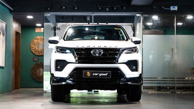 Toyota Fortuner लीडर एडिशन 4x2 डीजल Second-hand 2025 Toyota Fortuner लीडर एडिशन 4x2 डीजल for sale in New Delhi