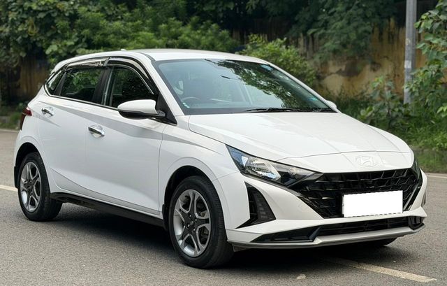 Hyundai i20 स्पोर्टज ऑप्शनल Second-hand 2025 Hyundai i20 स्पोर्टज ऑप्शनल for sale in New Delhi