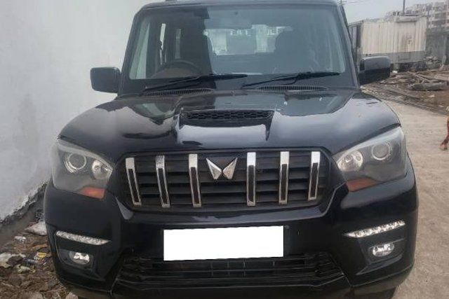 Mahindra Scorpio VLX 2WD BSIV Second-hand 2012 Mahindra Scorpio VLX 2WD BSIV for sale in Vapi