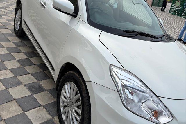 Maruti Suzuki Dzire जेडएक्सआई सीएनजी Second-hand 2023 Maruti Suzuki Dzire जेडएक्सआई सीएनजी for sale in Lucknow