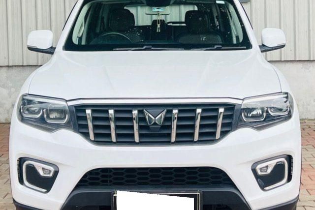 Mahindra Scorpio N जेड8 डीजल एटी Second-hand 2025 Mahindra Scorpio N जेड8 डीजल एटी for sale in Ahmedabad