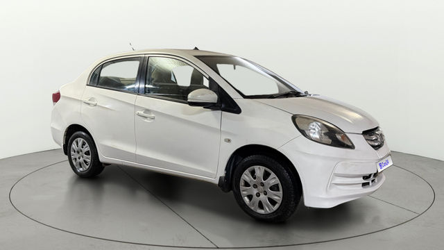 Honda Amaze एसएक्स i-VTEC Second-hand 2015 Honda Amaze एसएक्स i-VTEC for sale in New Delhi