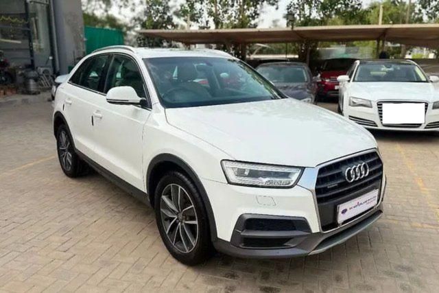 Audi Q3 35 TDI क्वाट्रो प्रीमियम प्लस Second-hand 2018 Audi Q3 35 TDI क्वाट्रो प्रीमियम प्लस for sale in Ahmedabad
