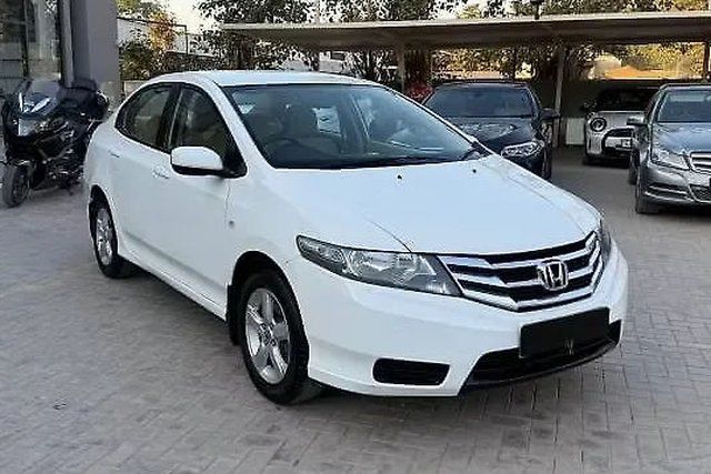 Honda City वी एटी Second-hand 2012 Honda City वी एटी for sale in Ahmedabad