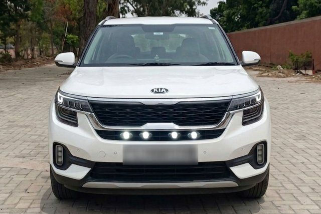 Kia Seltos एचटीके प्लस D Second-hand 2020 Kia Seltos एचटीके प्लस D for sale in Ahmedabad