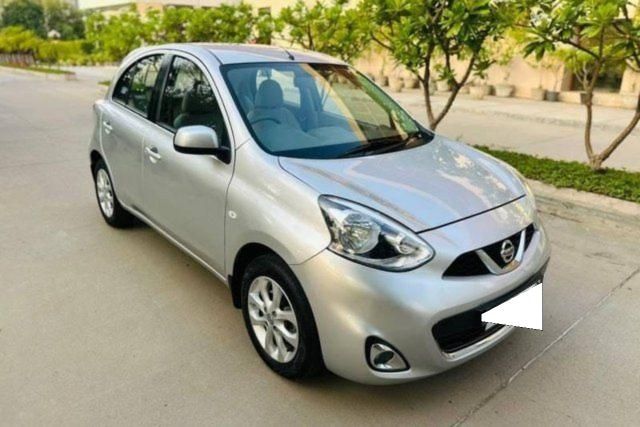 Nissan Micra XV CVT Second-hand 2015 Nissan Micra XV CVT for sale in Ahmedabad