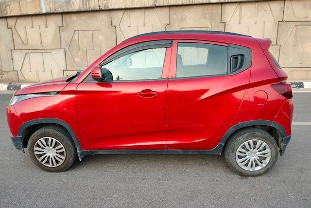 Mahindra KUV 100 mFALCON G80 K4 Second-hand 2017 Mahindra KUV 100 mFALCON G80 K4 for sale in New Delhi