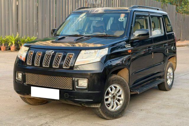 Mahindra TUV 300 T8 Second-hand 2017 Mahindra TUV 300 T8 for sale in Mumbai
