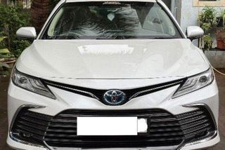 Used 2.5 Hybrid