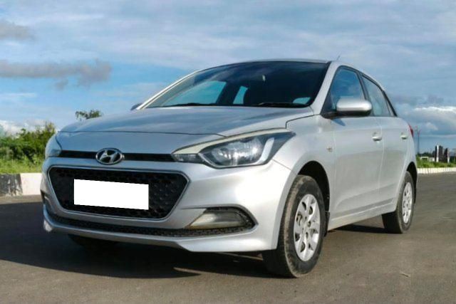 Hyundai i20 Magna 1.2 Second-hand 2016 Hyundai i20 Magna 1.2 for sale in Vadodara