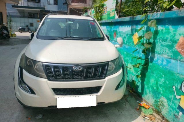 Mahindra XUV500 W8 2WD Second-hand 2016 Mahindra XUV500 W8 2WD for sale in Dehradun