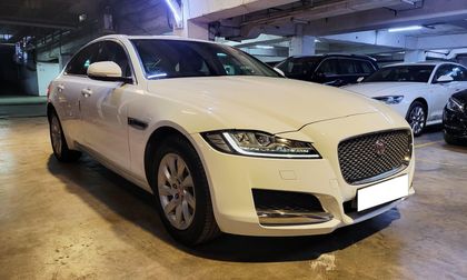 2018 Jaguar XF 2.0 डीजल प्रेस्टीज