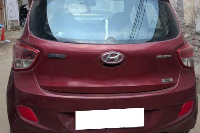 Second-hand 2016 Hyundai Grand i10 Magna for sale in Ghaziabad