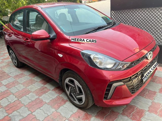 Hyundai Aura एस रेनफोर्स्ड Second-hand 2023 Hyundai Aura एस रेनफोर्स्ड for sale in Chennai