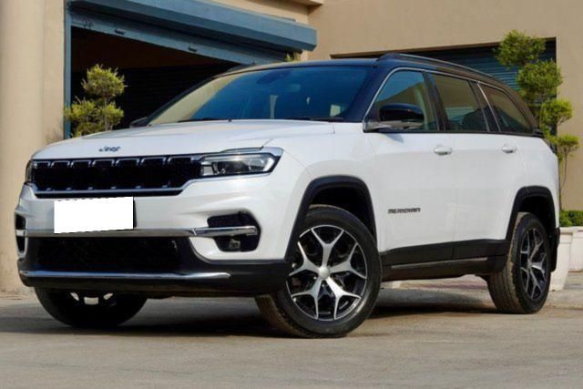 Jeep Meridian Limited Opt AT 4x4 बीएस6 Second-hand 2022 Jeep Meridian Limited Opt AT 4x4 बीएस6 for sale in New Delhi