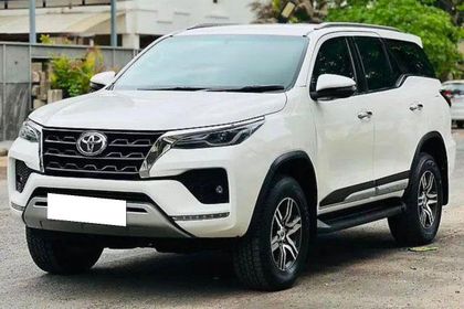 2022 टोयोटा फॉर्च्यूनर 4X2 Diesel BSVI