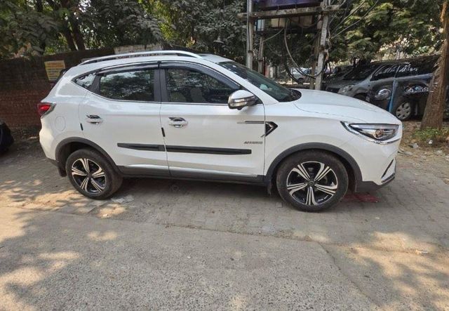 MG Astor Sharp Ivory MT Second-hand 2023 MG Astor Sharp Ivory MT for sale in Faridabad