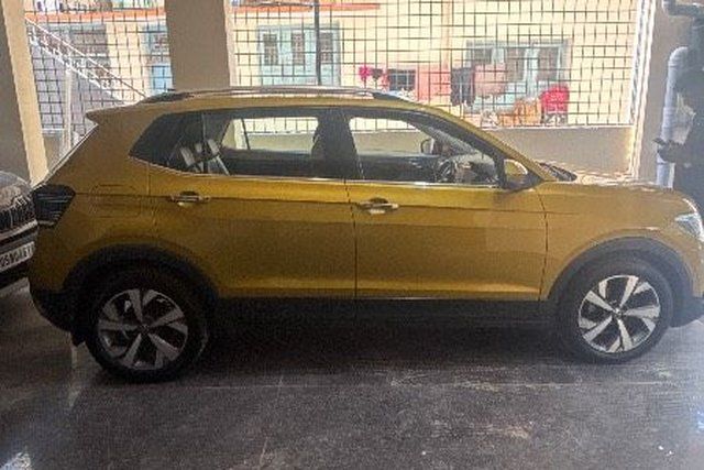 Volkswagen Taigun 1.0 TSI टॉपलाइन AT बीएस6 Second-hand 2022 Volkswagen Taigun 1.0 TSI टॉपलाइन AT बीएस6 for sale in Bangalore