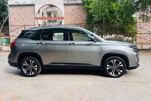 MG Hector Plus सलेक्ट डीजल MT 7 STR Second-hand 2021 MG Hector Plus सलेक्ट डीजल MT 7 STR for sale in New Delhi