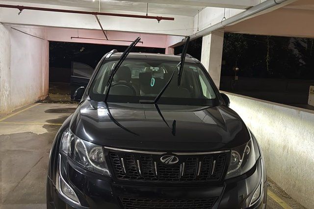 Mahindra XUV500 R W10 FWD Second-hand 2017 Mahindra XUV500 R W10 FWD for sale in Bangalore