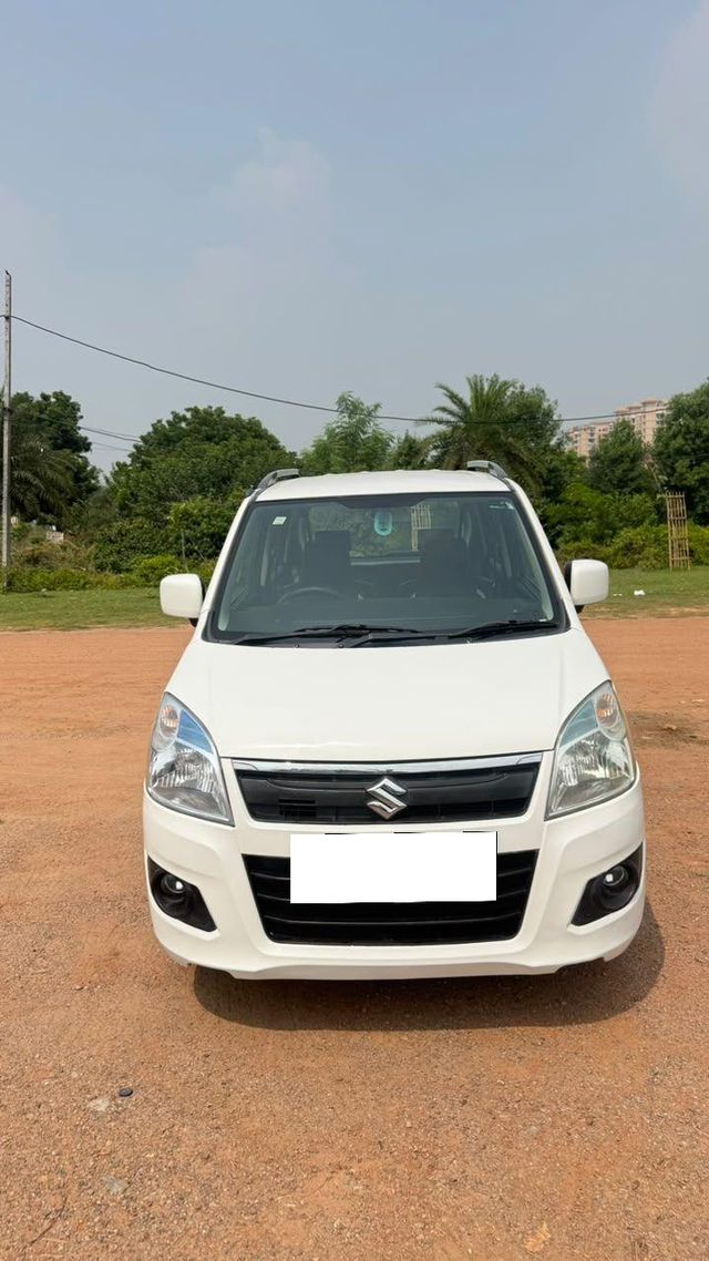 Second-hand 2015 Maruti Suzuki Wagon R AMT VXI for sale in Faridabad