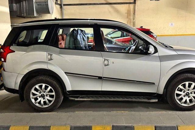 Mahindra XUV500 W7 BSIV Second-hand 2020 Mahindra XUV500 W7 BSIV for sale in Gurgaon