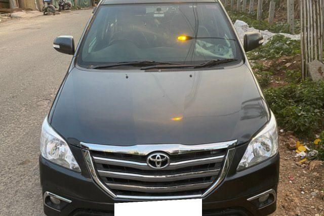Toyota Innova 2.5 VX (Diesel) 7 Seater Second-hand 2015 Toyota Innova 2.5 VX (Diesel) 7 Seater for sale in Bangalore