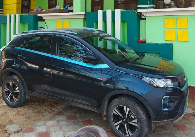 Tata Nexon EV क्रिएटिव प्लस मिड रेंज Second-hand 2024 Tata Nexon EV क्रिएटिव प्लस मिड रेंज for sale in Bhiwani