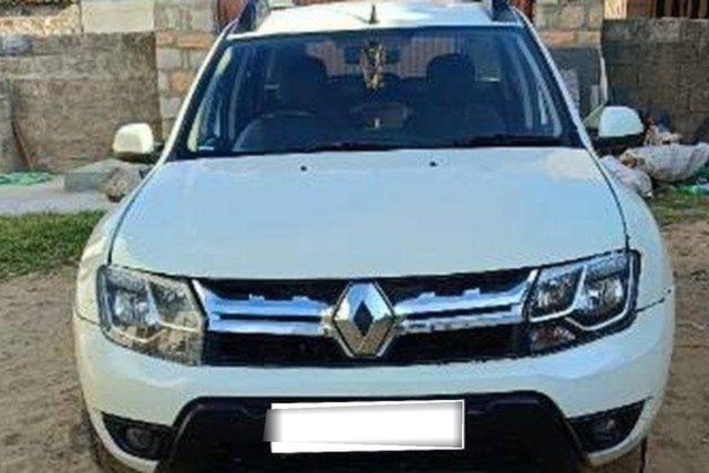Renault Duster 110PS Diesel RxZ AMT Second-hand 2016 Renault Duster 110PS Diesel RxZ AMT for sale in Barmer