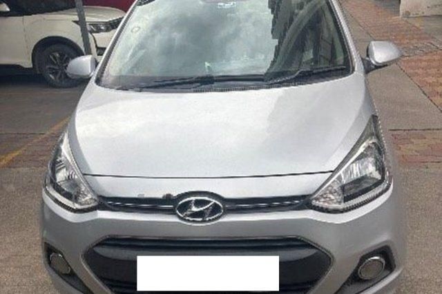 Hyundai Xcent 1.2 Kappa SX Second-hand 2015 Hyundai Xcent 1.2 Kappa SX for sale in Surat