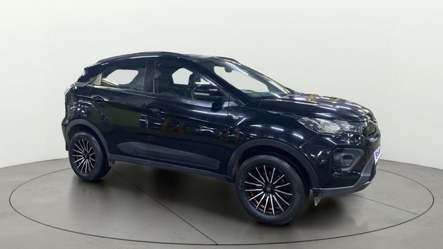 Tata Nexon एक्सजेड प्लस LUX Dark Edition डीजल बीएस6 Second-hand 2023 Tata Nexon एक्सजेड प्लस LUX Dark Edition डीजल बीएस6 for sale in Chandigarh