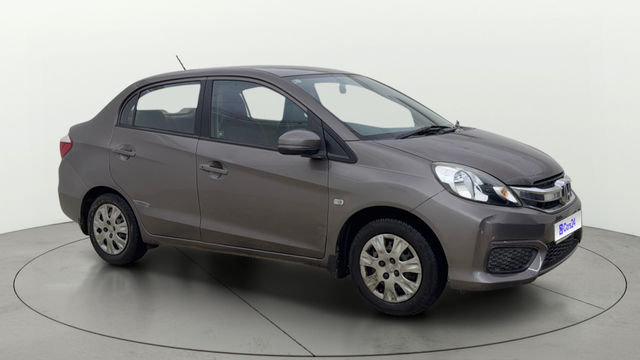 Honda Amaze एस रेनफोर्स्ड i-VTEC Second-hand 2017 Honda Amaze एस रेनफोर्स्ड i-VTEC for sale in Ahmedabad