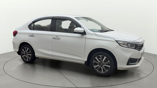 Second-hand 2023 Honda Amaze 2nd Gen वीएक्स for sale in Hyderabad
